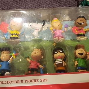 Vintage Snoopy & Peanunt Collectible
